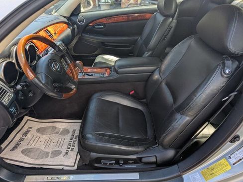 Used 2005 Lexus SC 430 Convertible RWD image 22