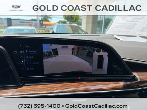 Used 2023 Cadillac Escalade Premium Luxury AWD/4WD image 28