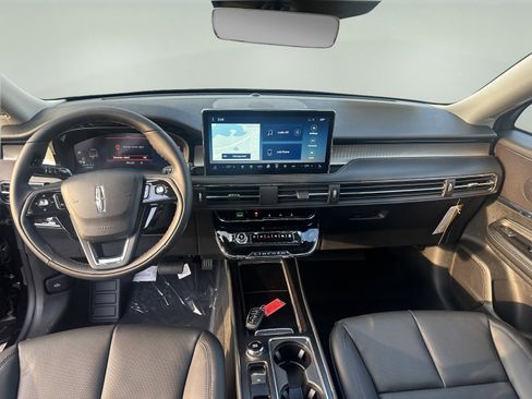 New 2026 Lincoln Corsair Premiere image 11