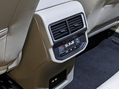 New 2026 Volkswagen Atlas SE image 23