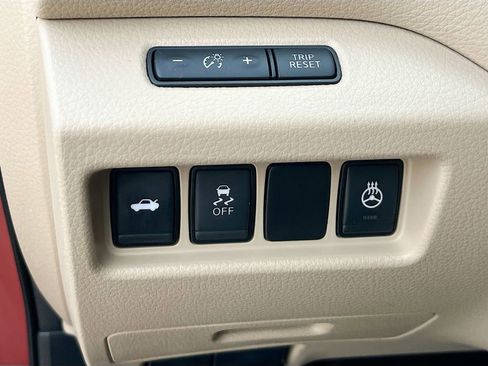 Used 2017 Nissan Altima 2.5 SL w/ Moonroof Package image 15