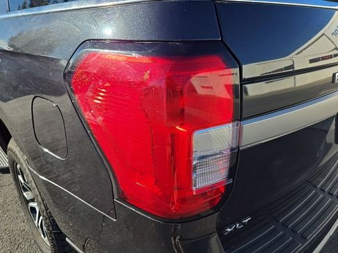 Used 2024 Ford Expedition XLT image 35
