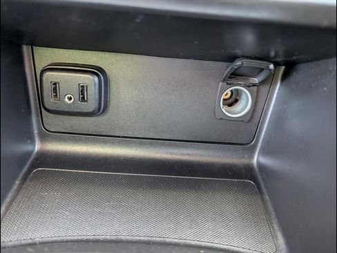 Used 2022 Chevrolet Colorado LT w/ LT Convenience Package image 18