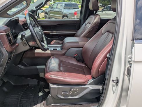 Used 2023 Ford Expedition Max Limited RWD image 7