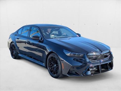 New 2026 BMW M5 w/ Executive Package image 7