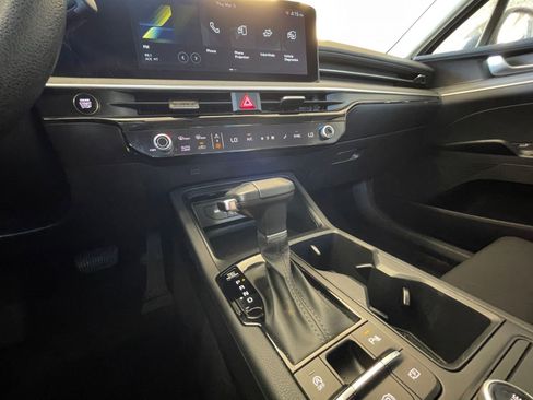 Used 2025 Kia K5 LXS image 41