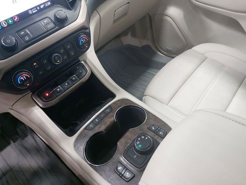 Used 2023 GMC Acadia Denali w/ Denali Ultimate Package AWD/4WD image 26