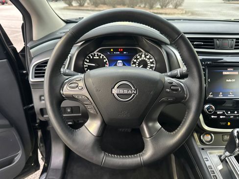 Used 2023 Nissan Murano SV image 23