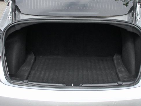Used 2018 Tesla Model 3 Long Range image 8