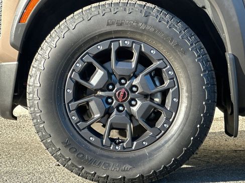 Used 2022 Nissan Frontier Pro-X w/ Pro-X Premium Package image 36