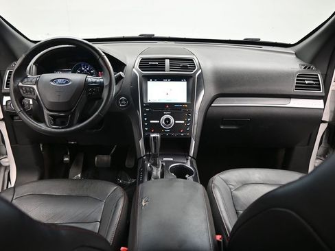 Used 2018 Ford Explorer Sport image 19