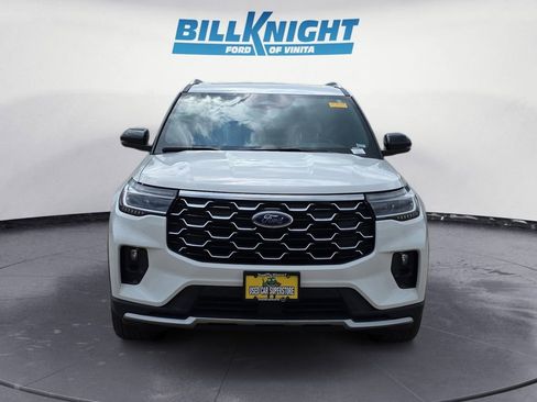 Used 2025 Ford Explorer Platinum AWD/4WD image 8