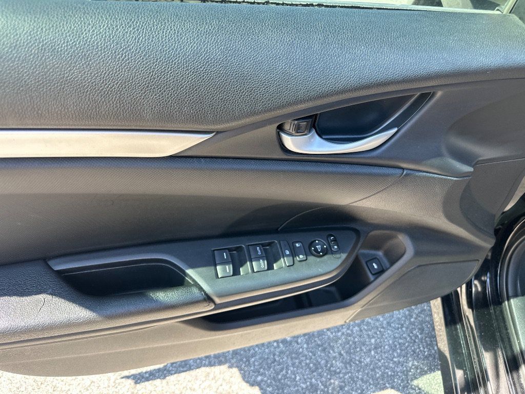 Used 2019 Honda Civic Sport image 10