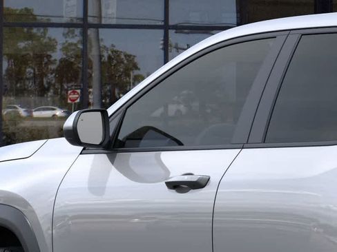 New 2026 Chevrolet Equinox LT FWD image 12