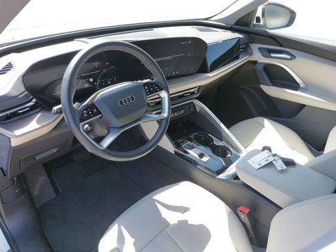 Used 2025 Audi Q5 Premium w/ Convenience Package AWD/4WD image 5