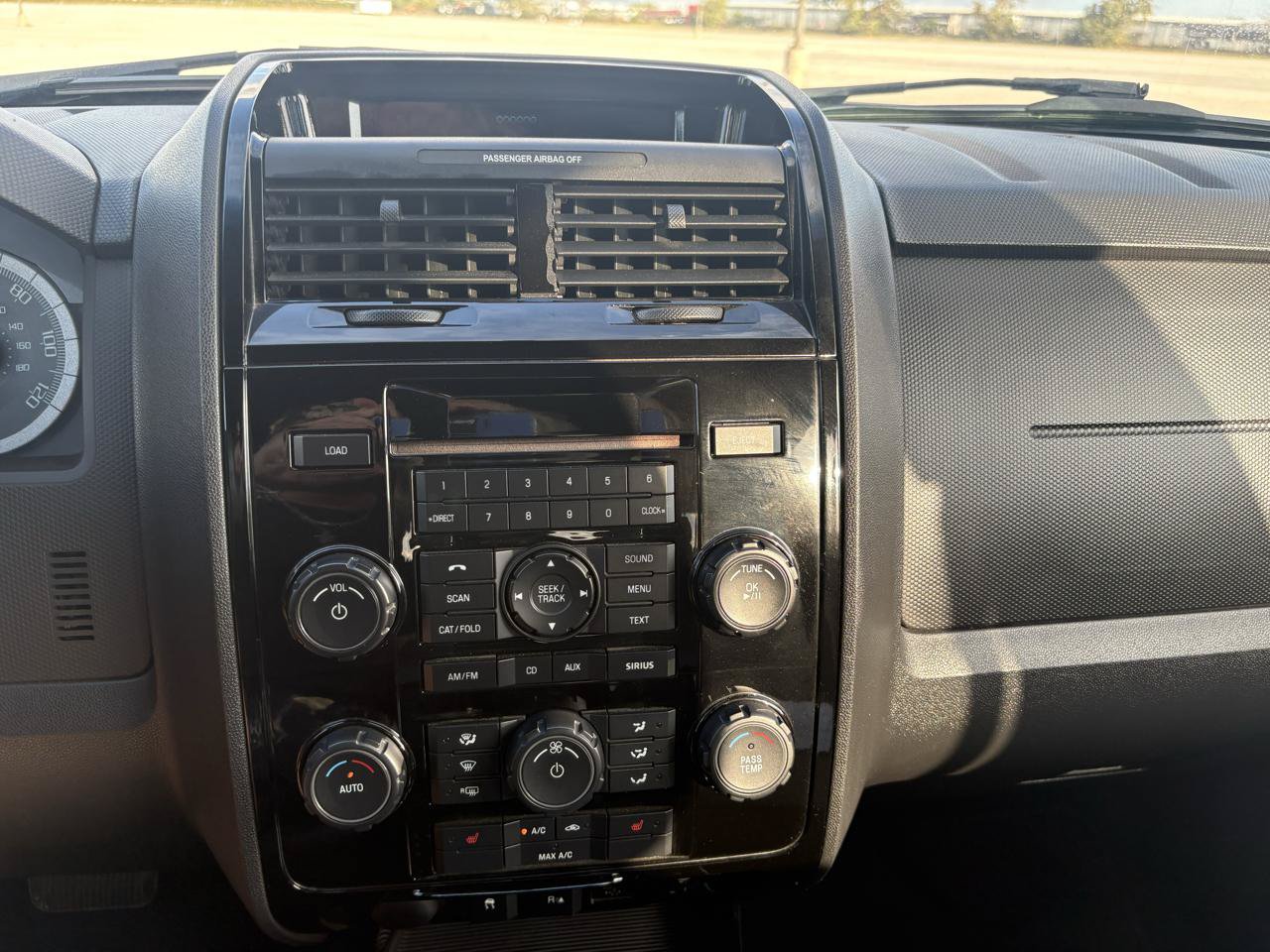 Used 2009 Ford Escape Limited FWD image 43