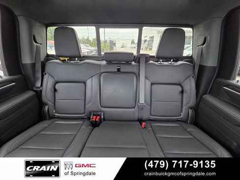 Used 2025 Chevrolet Silverado 2500 LTZ w/ LTZ Convenience Package AWD/4WD image 29