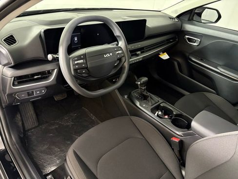 New 2026 Kia K4 FWD image 17
