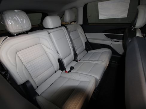 New 2026 Lincoln Nautilus Reserve image 26