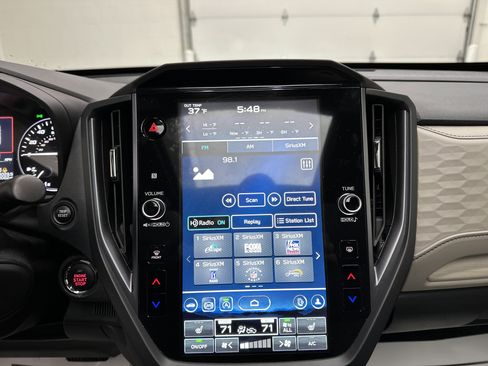 Used 2025 Subaru Forester Limited image 31