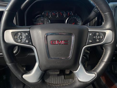 Used 2018 GMC Sierra 1500 SLT w/ Enhanced Driver Alert Package image 33