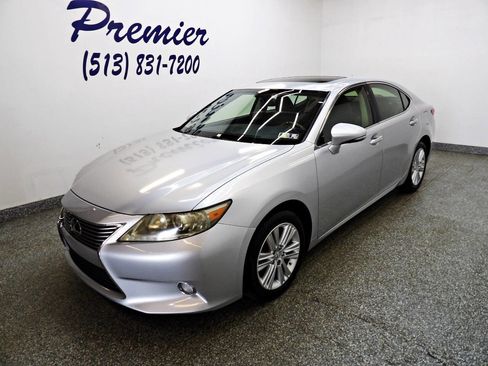 Used 2013 Lexus ES 350 w/ Premium Pkg FWD image 1