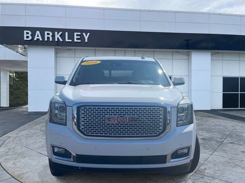 Used 2016 GMC Yukon Denali w/ Open Road Package RWD image 8