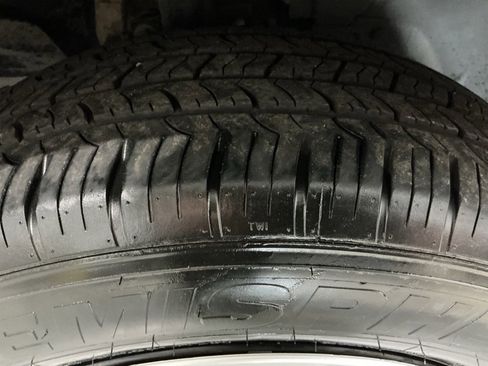 Used 2020 Nissan Rogue S image 30