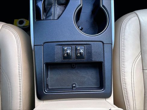 Used 2015 Toyota Camry XLE FWD image 43