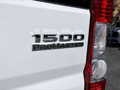 Used 2025 RAM ProMaster 1500 w/ Safety Group FWD image 9