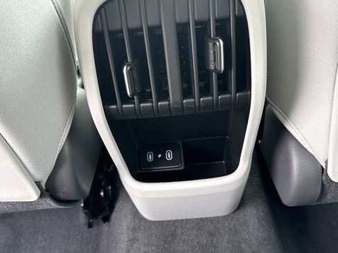 Used 2024 Hyundai Kona SEL w/ Convenience Package image 24