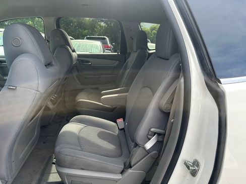 Used 2014 Chevrolet Traverse LT FWD image 15