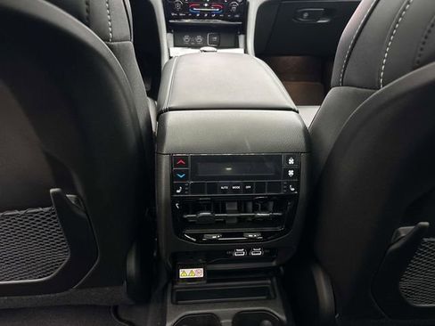 New 2025 Jeep Grand Cherokee L Limited w/ Black Appearance Package image 11