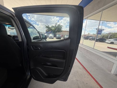 Used 2016 GMC Canyon SLE w/ SLE Convenience Package RWD image 17