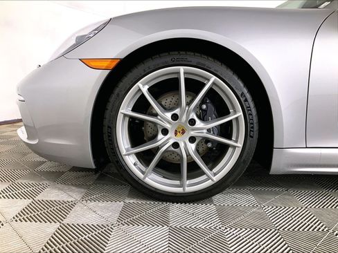 Used 2025 Porsche 718 Cayman RWD image 22