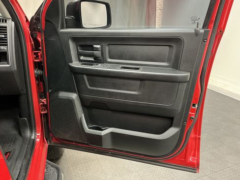 Used 2018 RAM 1500 Express AWD/4WD image 34