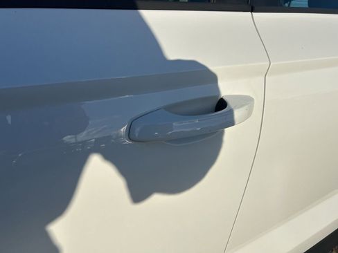 Used 2022 Volkswagen Taos S image 19