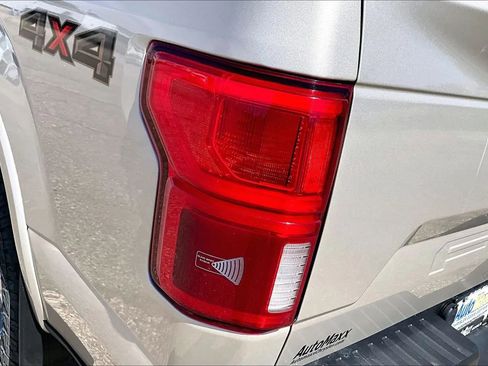 Used 2018 Ford F150 Lariat AWD/4WD image 24