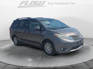 Used 2014 Toyota Sienna XLE video 1