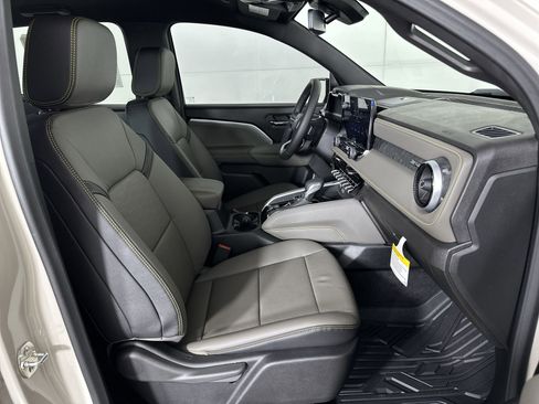 New 2026 Chevrolet Colorado ZR2 w/ Technology Package image 63