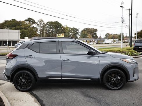 Used 2023 Nissan Kicks SR w/ SR Premium Package image 9
