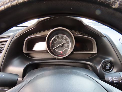 Used 2015 MAZDA MAZDA3 i Sport image 27