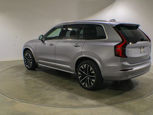 Used 2026 Volvo XC90 B6 Plus AWD/4WD image 3