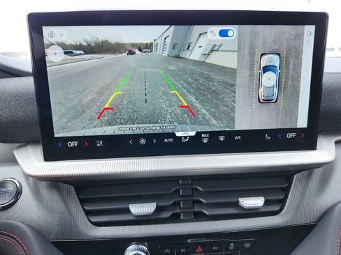 Used 2025 Ford Explorer ST-Line w/ ST-Line Street Pack image 14