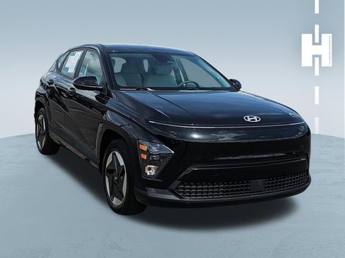 Used 2024 Hyundai Kona SE FWD image 1