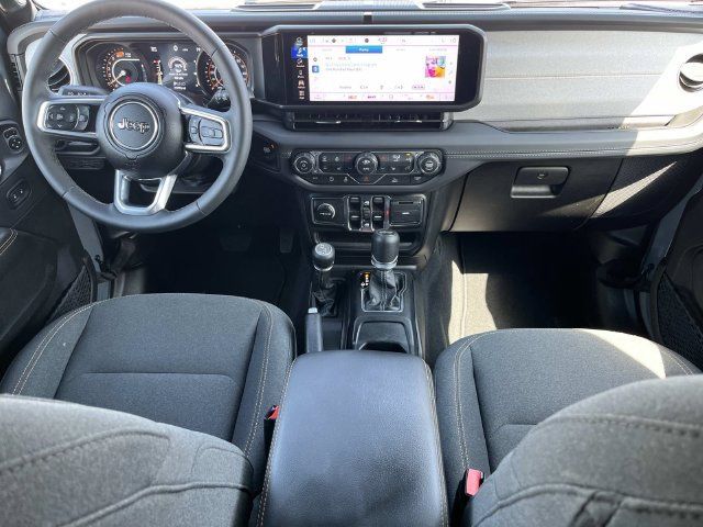Certified 2026 Jeep Wrangler Unlimited Sahara AWD/4WD image 16