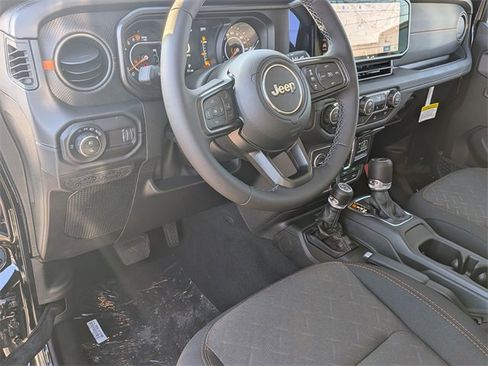 New 2026 Jeep Gladiator Mojave image 9