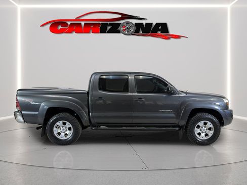Used 2010 Toyota Tacoma PreRunner RWD image 12