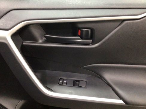 Used 2024 Toyota RAV4 LE image 32