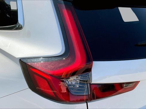 Used 2024 Honda CR-V Sport Touring image 29